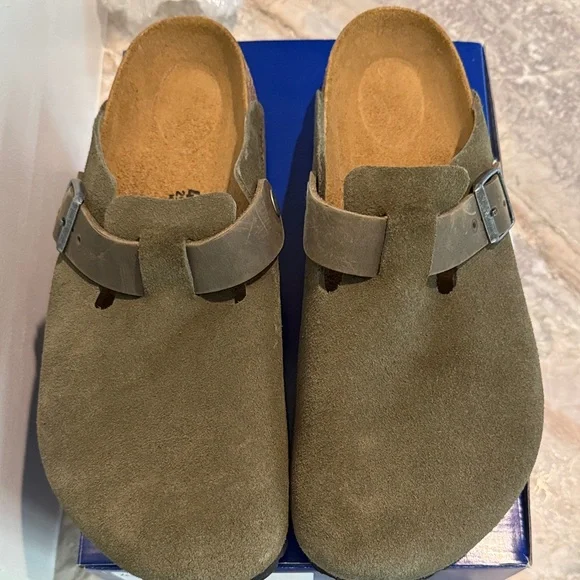 NWT Men's Birkenstock Boston Clog in Thyme - Picture 1 of 3